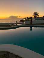 ON THE Caribbean SEA - Crystal Apartment