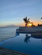ON THE Caribbean SEA - Crystal Apartment