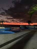 ON THE Caribbean SEA - Crystal Apartment