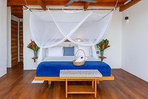 Amāra Beach Eco Hotel