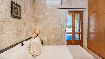 World Villa