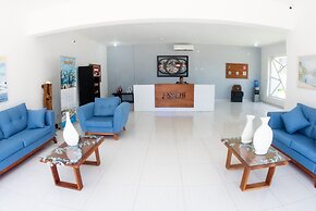 Skylight Suites Restaurant Bar