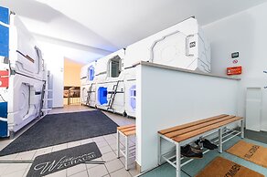 Space Homes Hostel - Inner City
