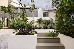 Alberto by Isrotel Design