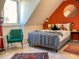 Astoria Apartments