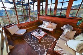 Villa Les With hot tub