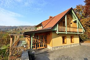 Villa Les With hot tub