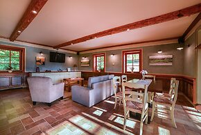 Villa Les With hot tub