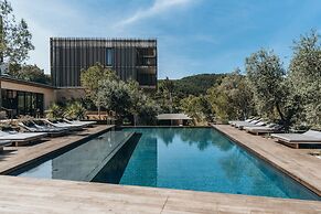 Maslina Resort