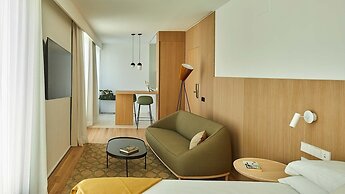 60 Balconies Iconic