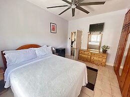5 Bed Villa Sleeps 14 - Private Pool