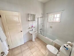 5 Bed Villa Sleeps 14 - Private Pool