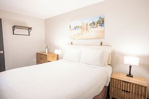 Sea Edge Beachside Hotel