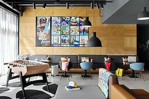 Moxy Bristol