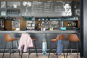 Moxy Bristol