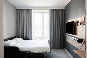 Moxy Bristol