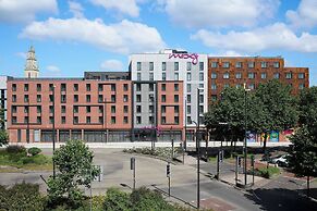 Moxy Bristol