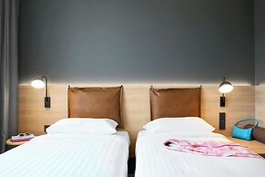 Moxy Bristol