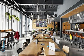 Moxy Bristol