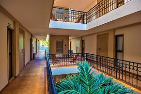 Hotel Plaza by Kavia