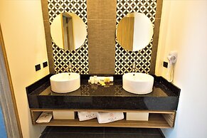 Hotel Plaza by Kavia