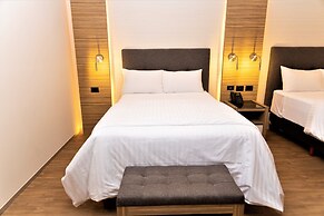 Hotel Plaza by Kavia