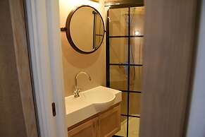 Honest Sevilla Apartments