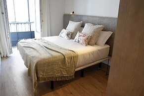 Honest Sevilla Apartments