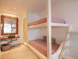 Ibiscus Boutique Hotel