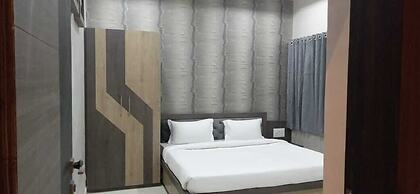 Hotel Grand Royal