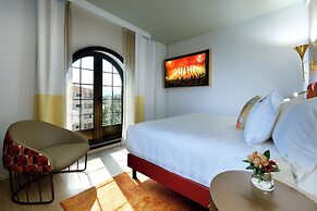 Hard Rock Hotel Marbella – Puerto Banús