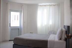 Arecibo Hotel 2103
