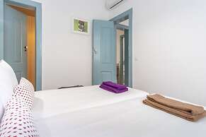 LV Premier Baixa DO1 Spacious Central AC Design