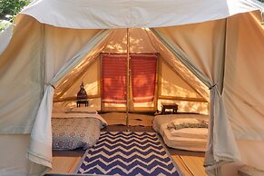 Wood Cabin & 4 Large Bell Tents - Hapus Hideaway