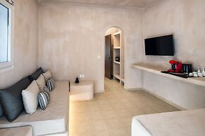Aelia Luxury Suites