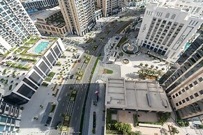 Lux BnB  Dubai Creek Harbour BLVD Views