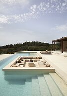Sui Generis Villa