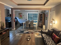 Funchal Apt- Sleeps 2 - Pool & Garden - Madeira