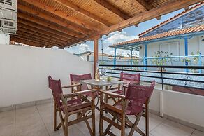 Adonis Hotel