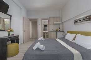 Adonis Hotel