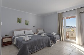 Adonis Hotel