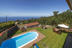 Felicidade Rocha II - For Families, With a Pool