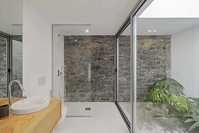 Casa da Vargem I, Pool for Small Families