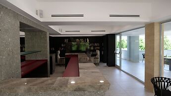 Kairos Resort