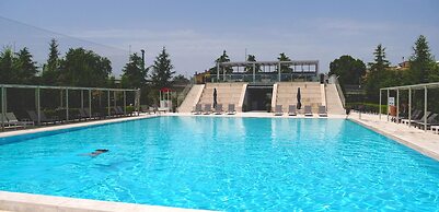 Kairos Resort