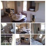 2 Bedroom 6 Berth Caravan With Decking