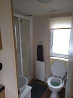 2 Bedroom 6 Berth Caravan With Decking