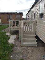 2 Bedroom 6 Berth Caravan With Decking