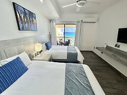 Cancun Plaza - Best Beach