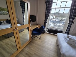 The National Hotel